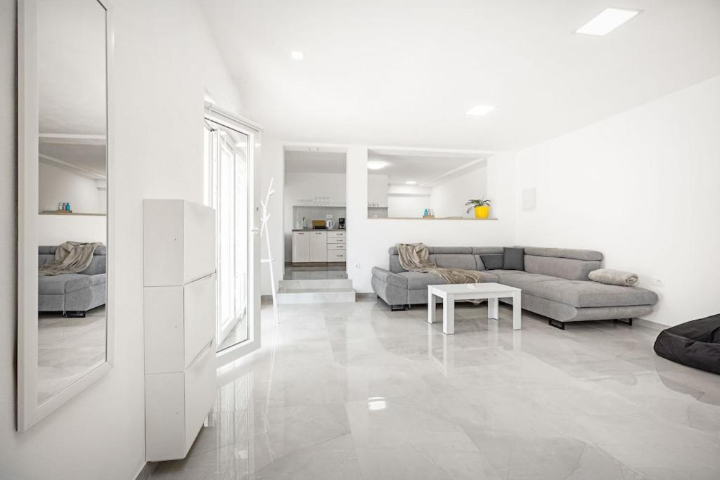 Apartment Olive Garden Near Pula 3 Km From Center And Only 4 Km From The Beach For 4 Persons Zewnętrze zdjęcie
