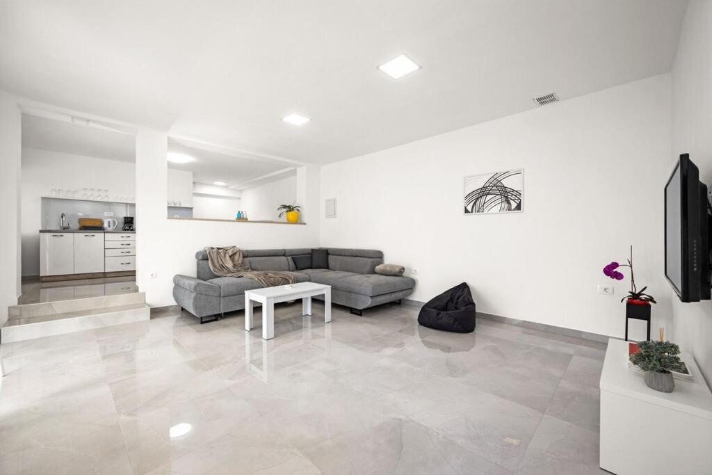 Apartment Olive Garden Near Pula 3 Km From Center And Only 4 Km From The Beach For 4 Persons Zewnętrze zdjęcie