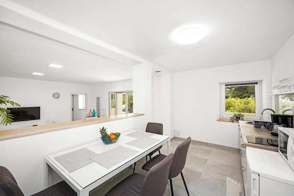 Apartment Olive Garden Near Pula 3 Km From Center And Only 4 Km From The Beach For 4 Persons Zewnętrze zdjęcie