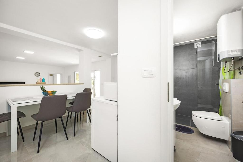 Apartment Olive Garden Near Pula 3 Km From Center And Only 4 Km From The Beach For 4 Persons Zewnętrze zdjęcie