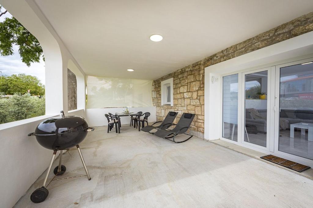 Apartment Olive Garden Near Pula 3 Km From Center And Only 4 Km From The Beach For 4 Persons Zewnętrze zdjęcie